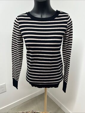 Express Black Beige Striped Crew Neck Sweater Shoulder Zip Size M